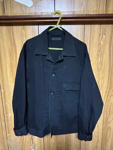 유니클로 1st 블랙 데님 자켓 L 사이즈