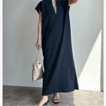 깊은 V넥 맨투맨 원피스 doudou 네이비