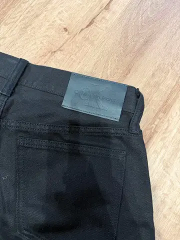 캘빈 클라인 블랙 로우 라이즈 스트레이트 데님 W26 L30