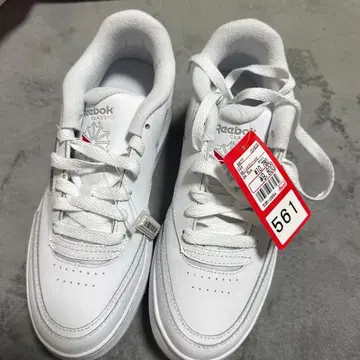 리복 미사용품 24.57