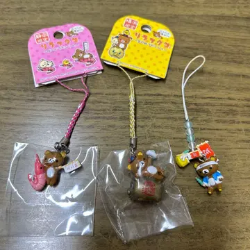 미개봉 새상품 지역 한정 리락쿠마 너구리 스트랩 키링
