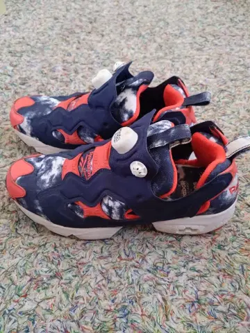 리복 인스타펌프 퓨리 아토모스