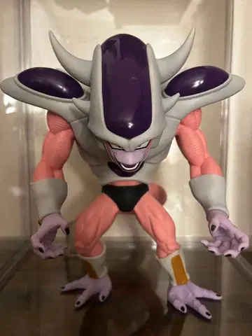 제일복권 드래곤볼 Z 프리저 제3형태 피규어 E상