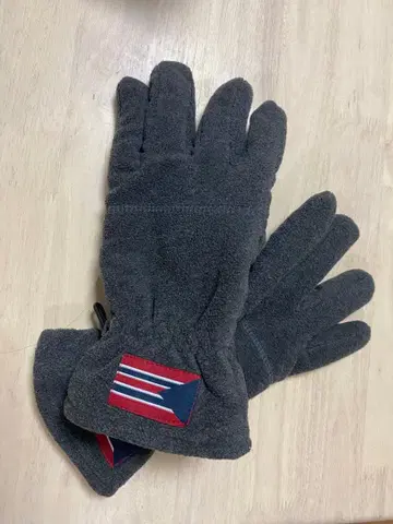 그레이 플리스 장갑 L 사이즈 로고 포함