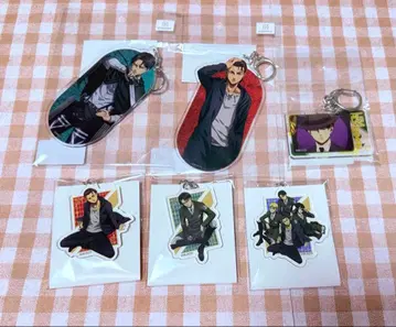 진격의 거인 리바이 엘렌 아크릴 키링 모음