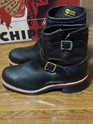 Chippewa 숏 엔지니어 부츠 블랙 가죽