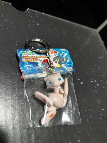 뮤우와 파도의 용사 루카리오 피규어 키링