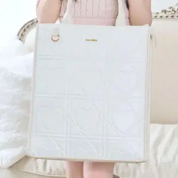 [택 포함 미사용] 로제 뮤즈 토트백 화이트