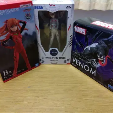 신 에반게리온 아스카 피규어 & VENOM 상자에 얼룩 있음!
