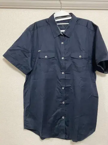 GUESS 반팔 셔츠 네이비 L 캐나다 구매