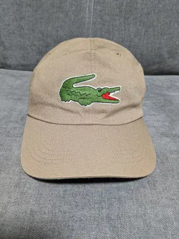 LACOSTE 베이지 캡 악어 자수