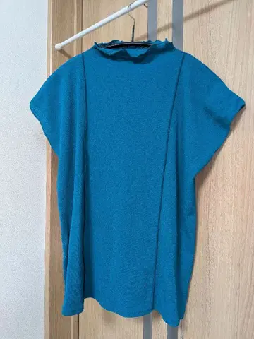 야마다야 RADIATE 터콰이즈 프릴 넥 반팔 미사용 새상품