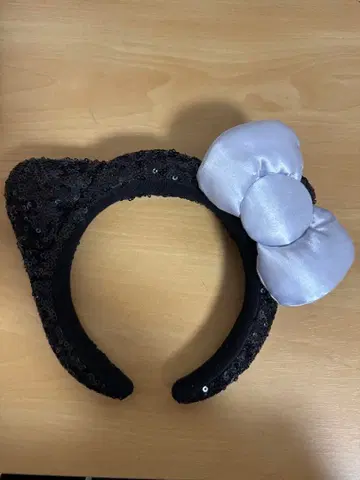 유니버셜 usj 키티 머리띠 스팽글 리본 블랙 헬로키티