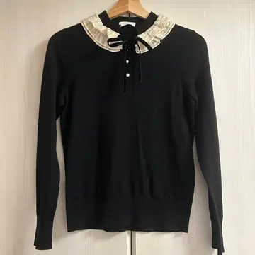 sandro paris 프릴 카라 스웨터