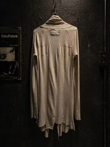 hyde 착용 LGB back cross 가디건 archive