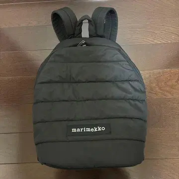 marimekko 블랙 퀼팅 백팩