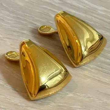 MONET 삼각형 귀찌