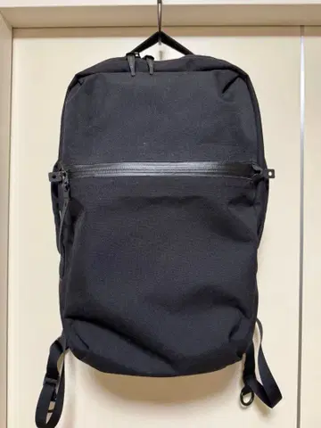 BLACK EMBER SHADOW 22 백팩