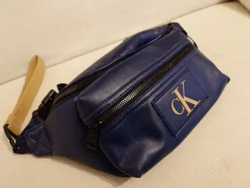 새상품 Calvin Klein 캘빈클라인 진 허리 바디백