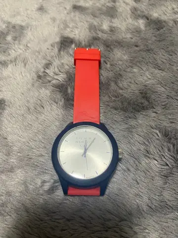 TOMMY 쿼츠 손목시계 벨트 실리콘 러버