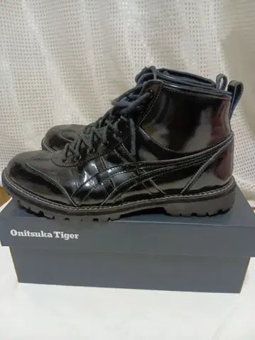 오니츠카타이거 린칸부츠 25.5 에나멜 스니커즈