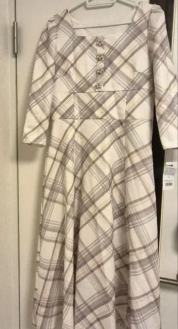 플라워 모티브 장식 단추 트위드 라이크 체크 원피스