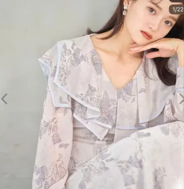 톡코 빅 칼라 뉘앙스 플라워 프린트 플리츠 원피스