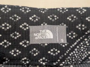 THE NORTH FACE 기하학 패턴 숏팬츠 S