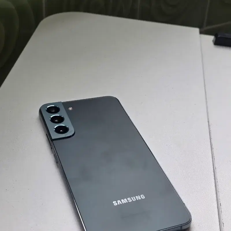 삼성 갤럭시 S22+ 그린