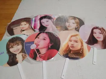 트와이스 사나 부채