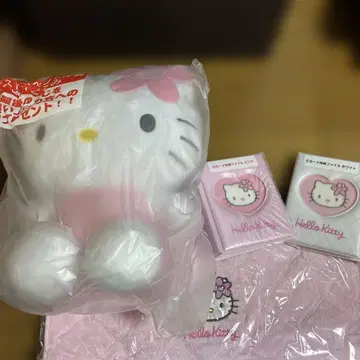 최종 세일 헬로키티 봉제 인형과 카드 수납 파일, 핸드 타월