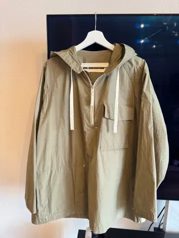 JIL SANDER+ 후드 부착 풀오버 자켓