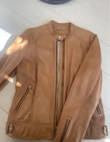 Massimo Dutti 베이지 가죽 자켓 S 양가죽