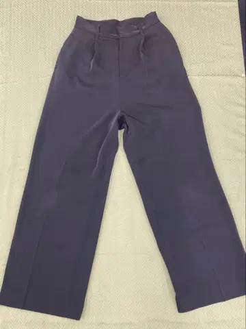 HARE 트론 소재 블랙 와이드 팬츠 하이웨스트