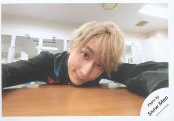 Snow Man 18년 셀피 기획 사쿠마 다이스케 공식 사진 *1장