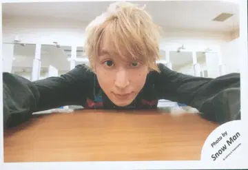 Snow Man 18년 셀피 기획 사쿠마 다이스케 공식 사진 *1장