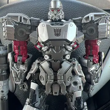 아마도 SS-127 메가트론 트랜스포머 스튜디오 시리즈