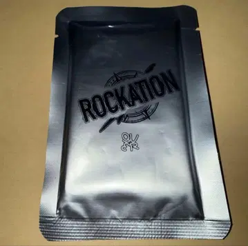 QWER 트레이딩 카드 ROCKATION 포토 카드 팩 미개봉 1
