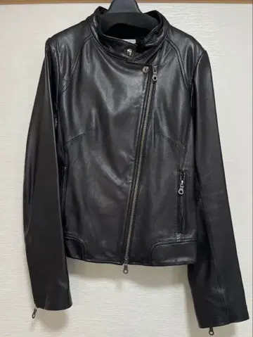 블랙 가죽 자켓