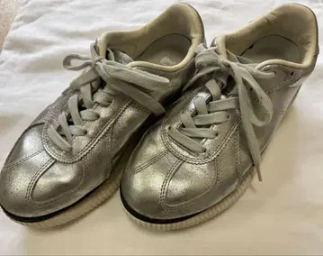 오니츠카타이거 DELECITY 24cm 실버 통굽