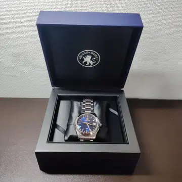 그랜드세이코 쿼츠 탄생 50주년 기념 GMT