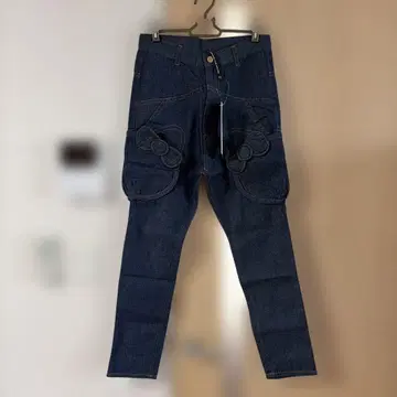 메르시보쿠 산리오 콜라보 키티 다크 데님 사루엘 팬츠