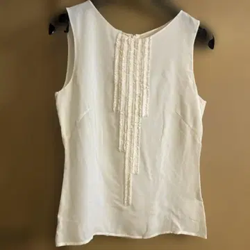 아크리스 AKRIS 아이보리 슬리브리스 상의