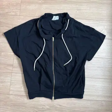 BEARDSLEY 맨투맨 블루종