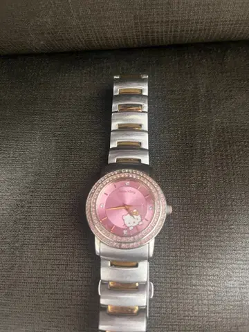 헬로키티 셀럽 워치 시계