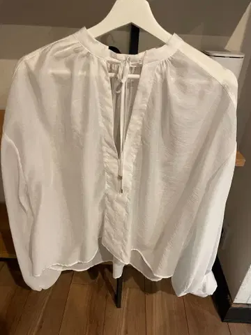 DOUDOU 화이트 벌룬 슬리브 블라우스 F 사이즈