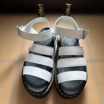 Dr. Martens 통굽 화이트 샌들 (박스 있음)