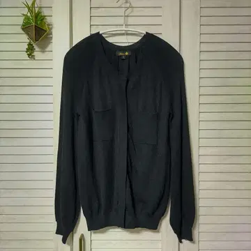 [ Drawer ] 실크 코튼 가디건 블랙 가슴 포켓 부착