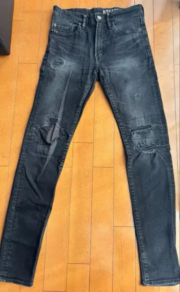 HYSTERIC GLAMOUR 블랙 데미지 데님 KPR 가공 ISKO