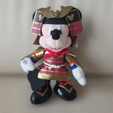 Disney 미키 인형 배지 갑옷